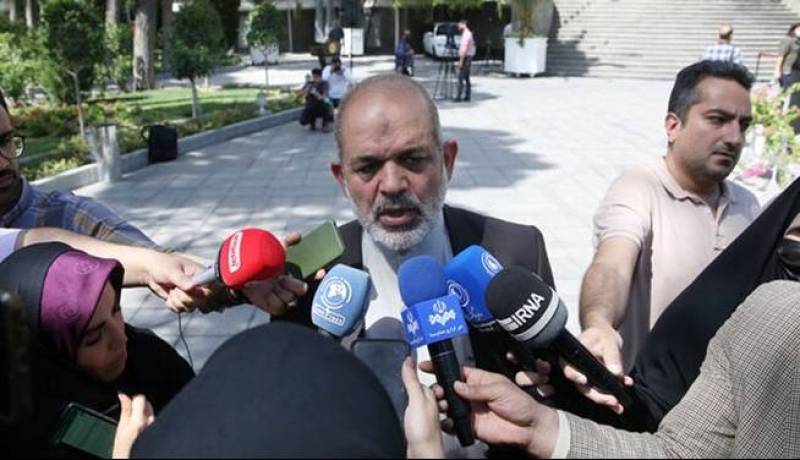 اتباع غیر قانونی باید به کشور خود بازگردانده شوند